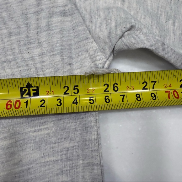 Fear of God Essentials Light Oatmeal Short Sleeve T-Shirt Size XL NWT - Picture 6 of 7